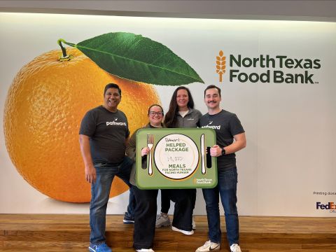 Pathward team volunteers in Dallas, TX