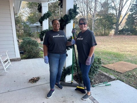 Pathward team volunteers in Franklin, Tennessee
